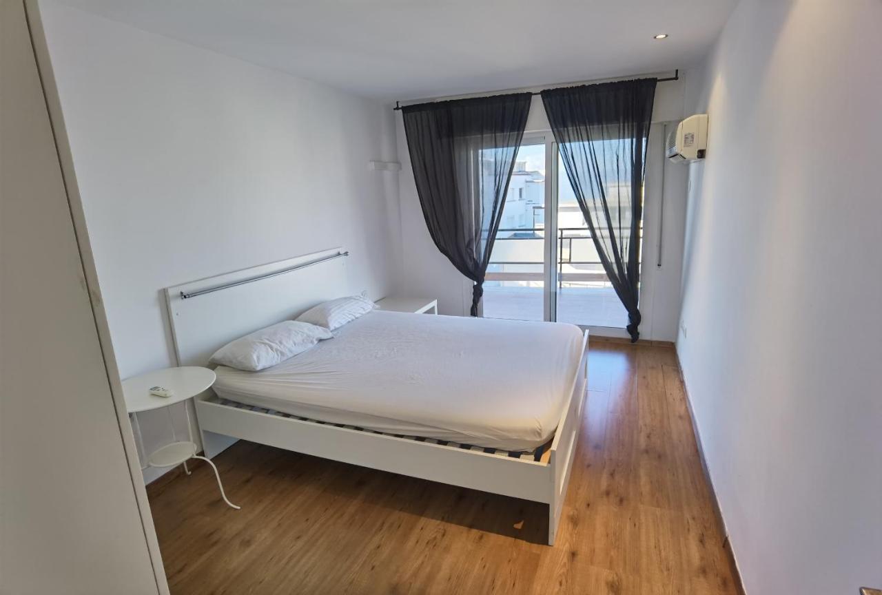 Apartament Tortosa Planet Costa Dorada Salou Zewnętrze zdjęcie